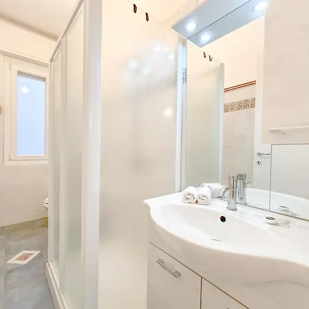Appartement Il Decameron Mare 600mt - Wifi - Netflix Loano